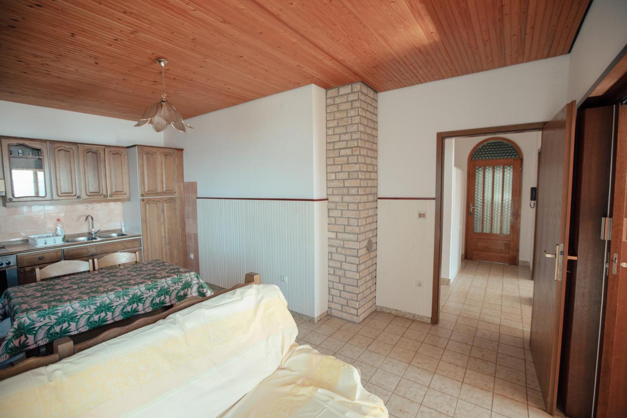 Apartmani Miljak Omiš Esterno foto