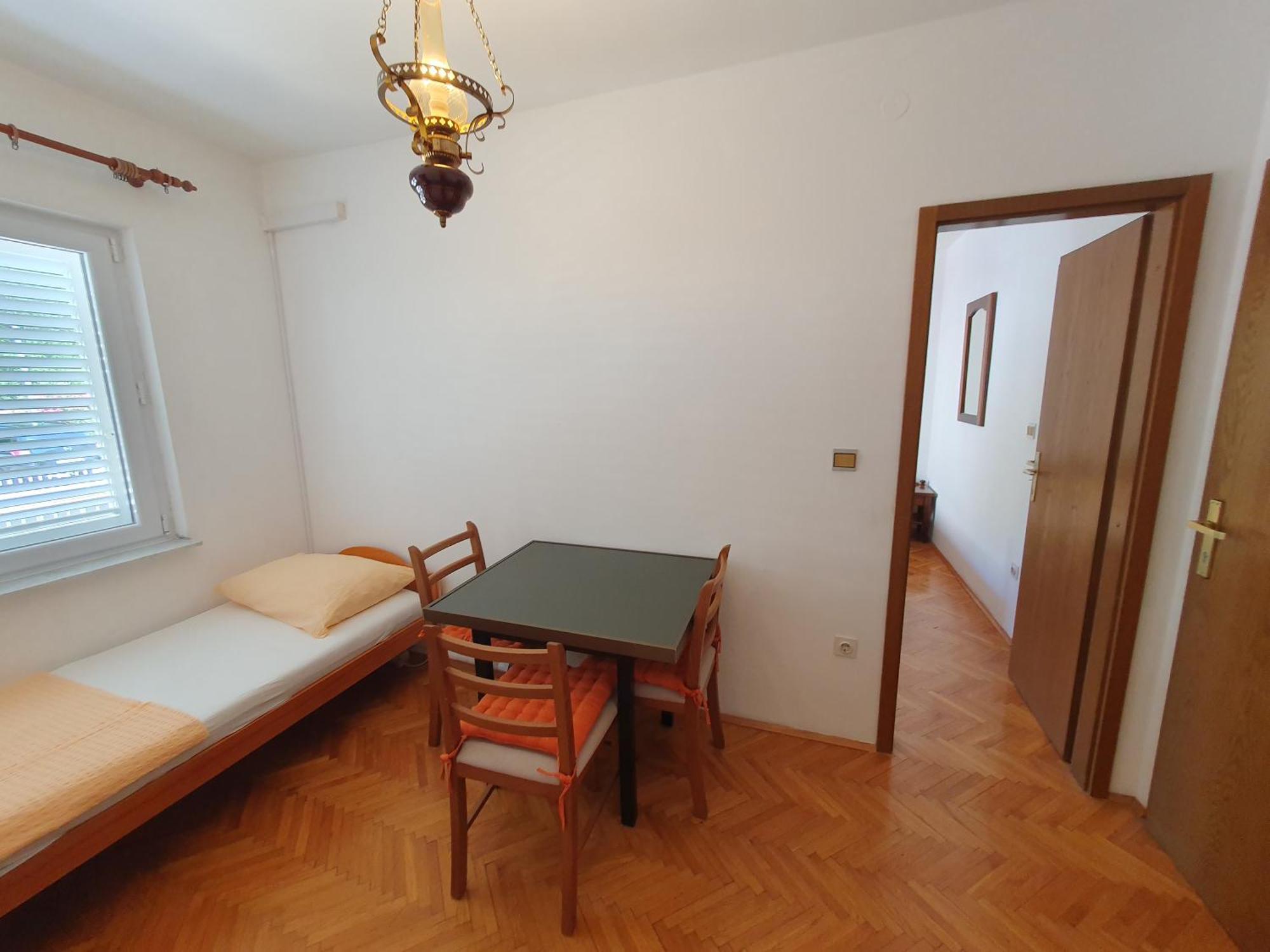 Apartmani Miljak Omiš Esterno foto