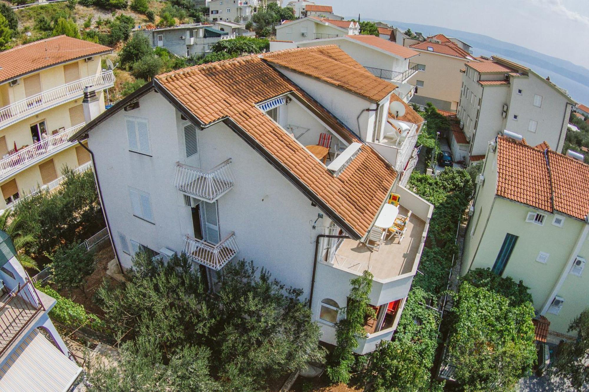Apartmani Miljak Omiš Esterno foto