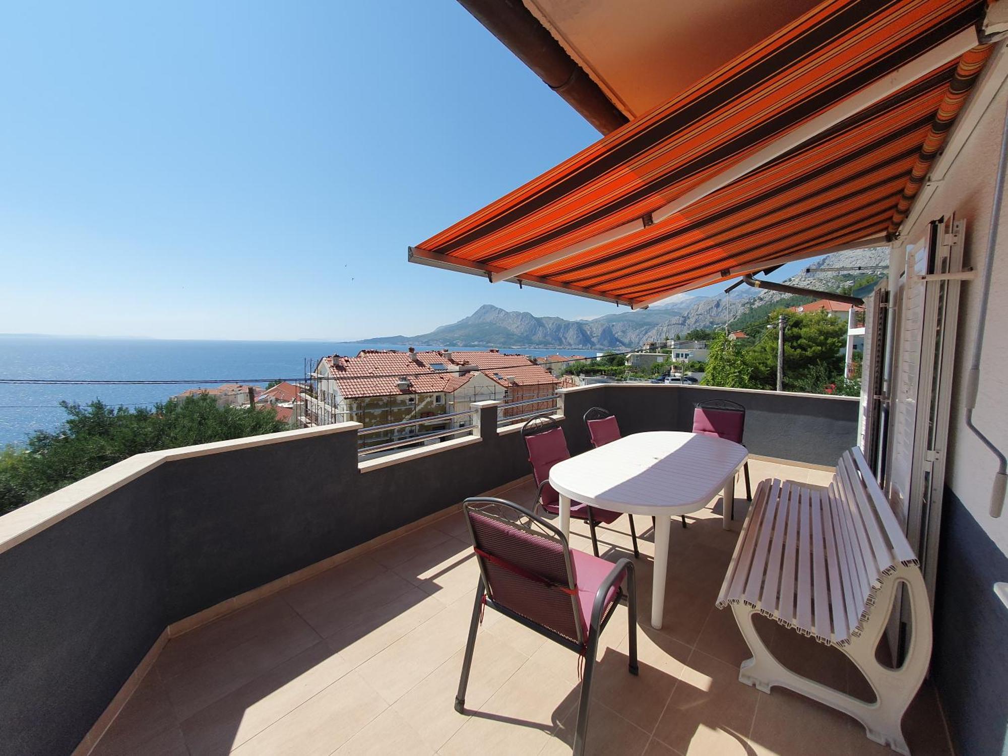 Apartmani Miljak Omiš Esterno foto