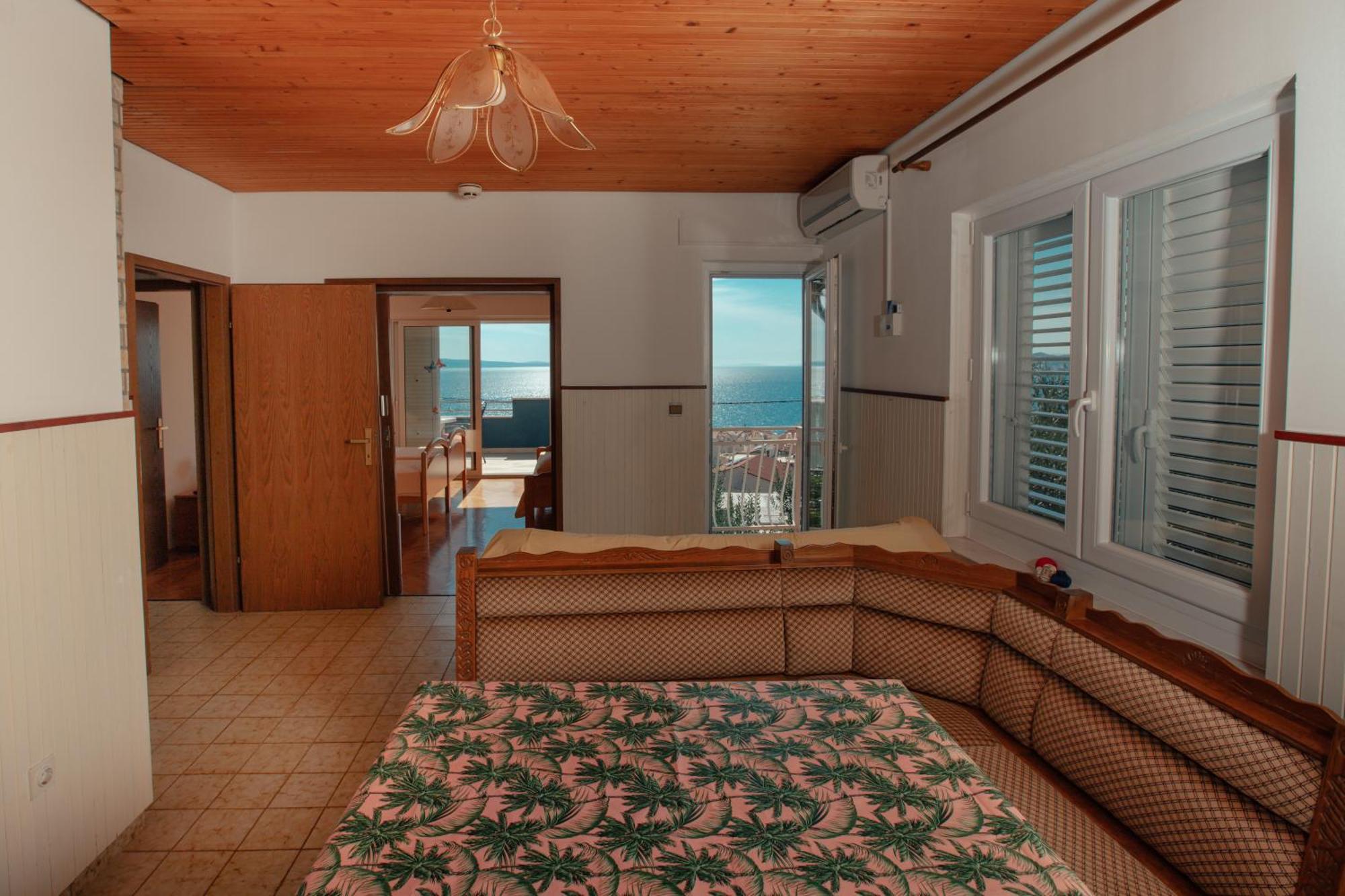 Apartmani Miljak Omiš Esterno foto