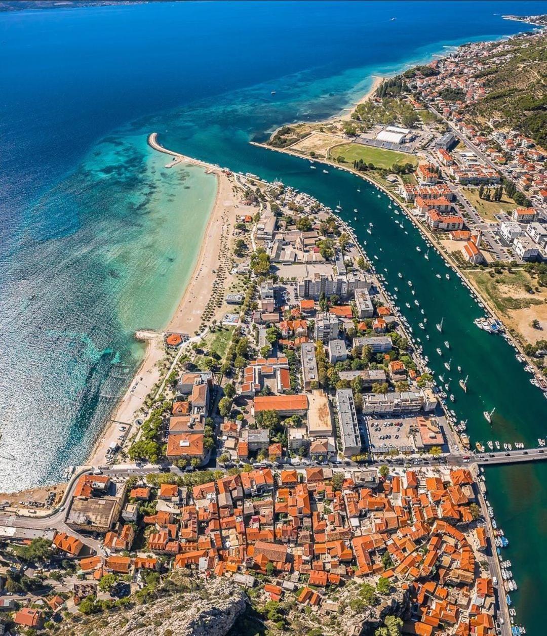 Apartmani Miljak Omiš Esterno foto